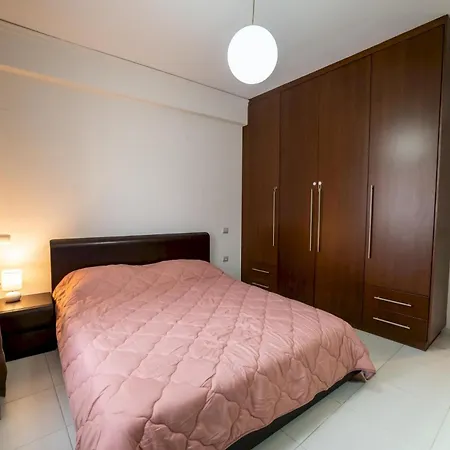 Heronissos Apartment